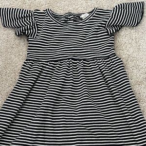 Kate Quinn Black White Flutter Sleeve Striped Dress